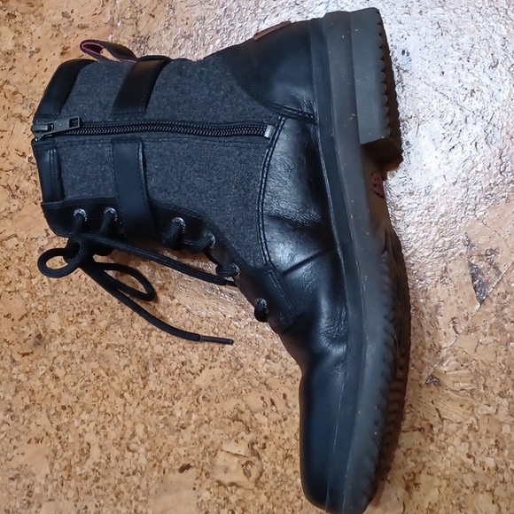 UGG Women's Kesey Waterproof Boots, Leather & Wool Size 9.5 Style #1005264 - Picture 5 of 16